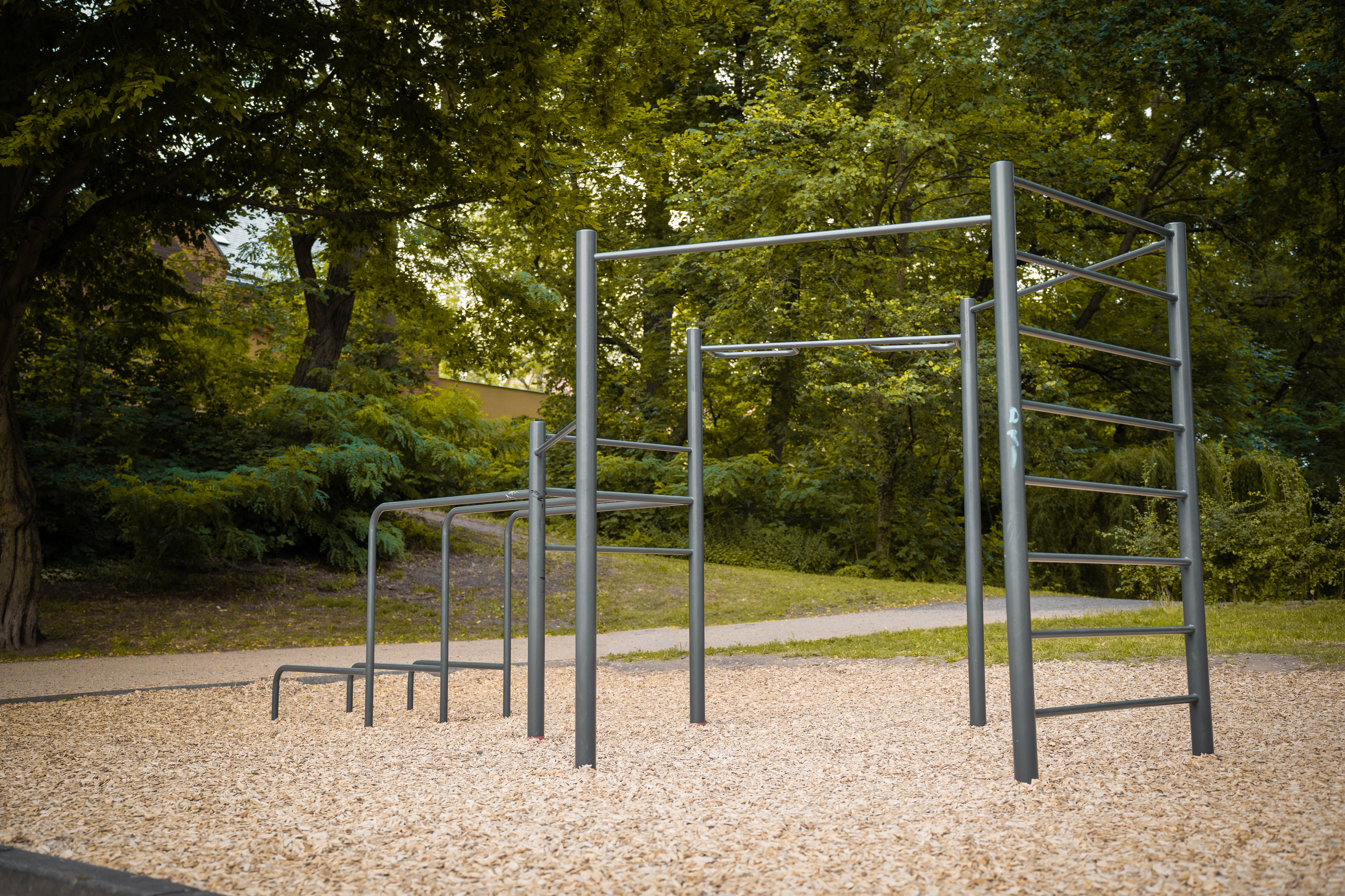 BARzooka outdoor fitness park system